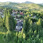 Inn Alpiyskiy Yablunytsya