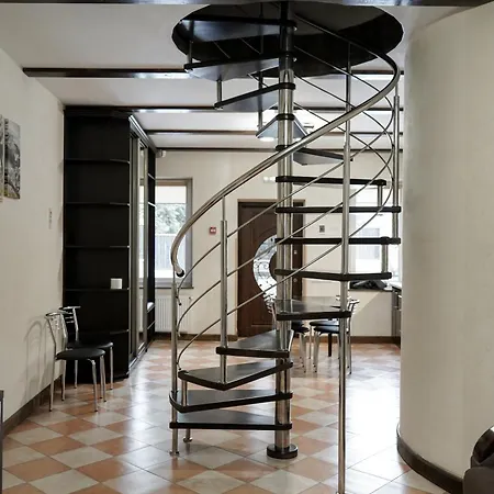 Alpiyskiy * Yablunytsia