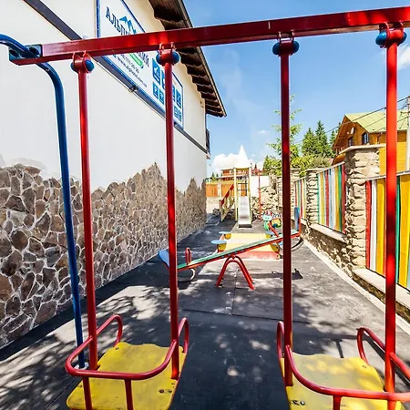 Alpiyskiy Han/Misafirhane Yablunytsia