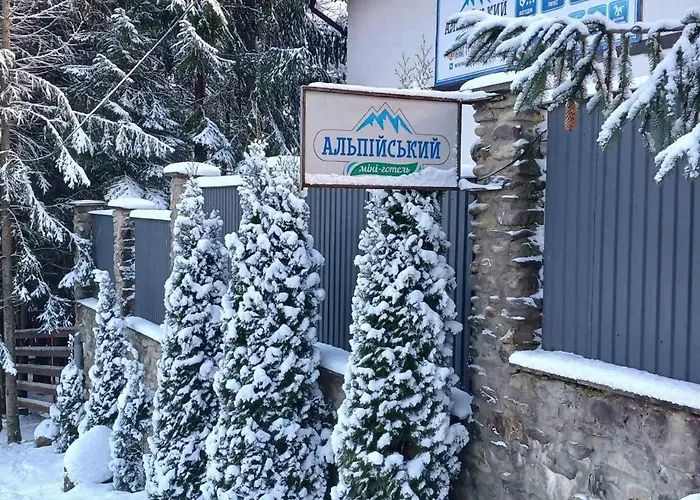 Alpiyskiy بيت ريفي *